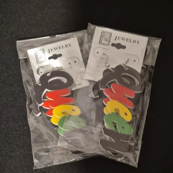 Colorful Queen Statement Earrings - Picture 2 of 3